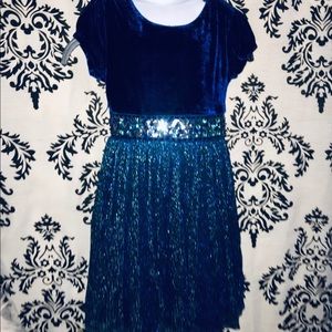 Girl dressy Blue dress. Sz8. Very Good condition.